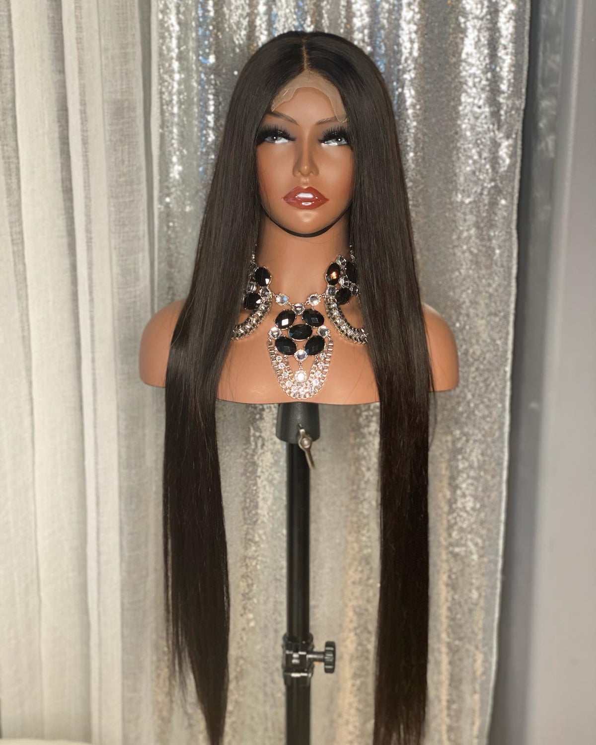 30” wig